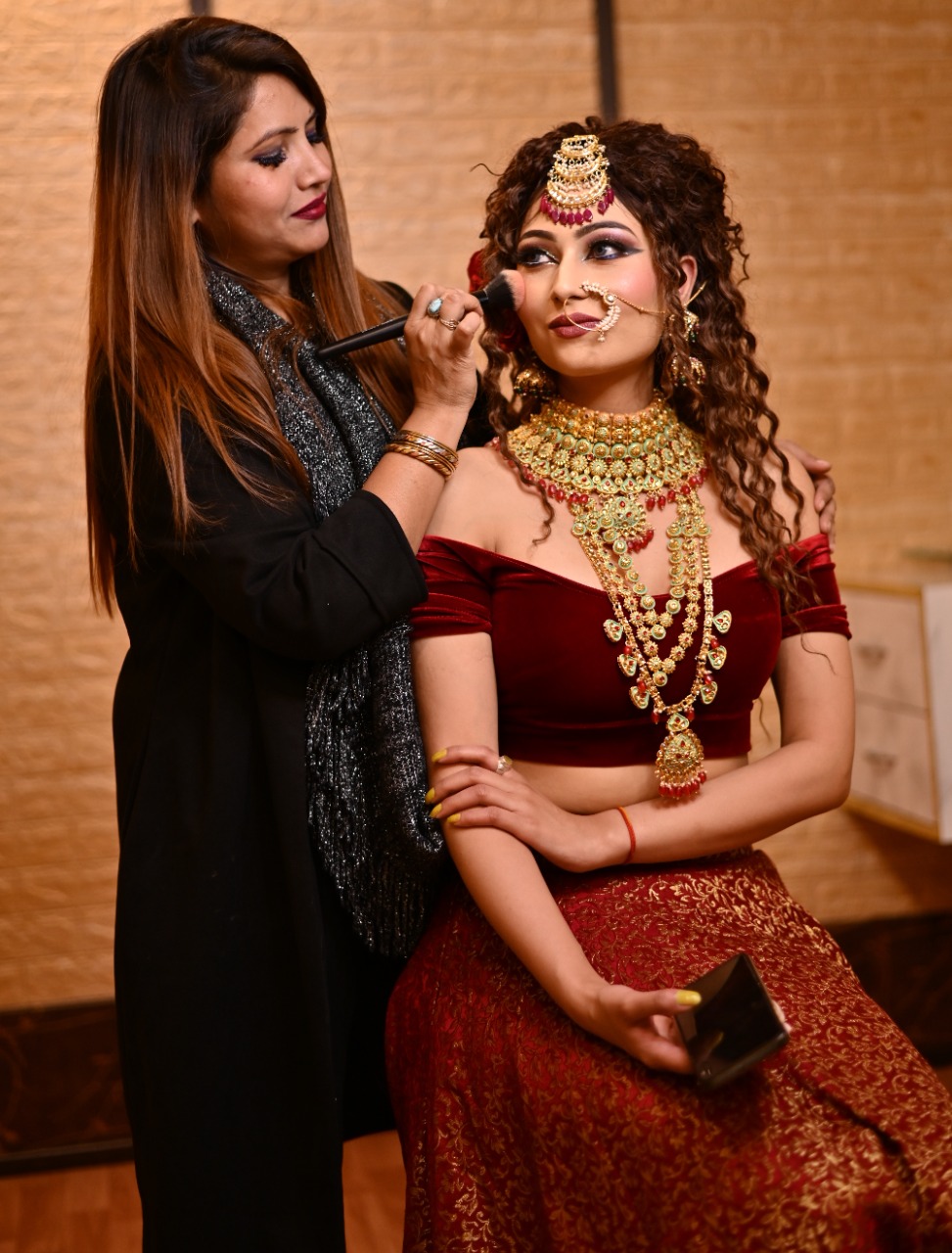 Neha Beauty Salon